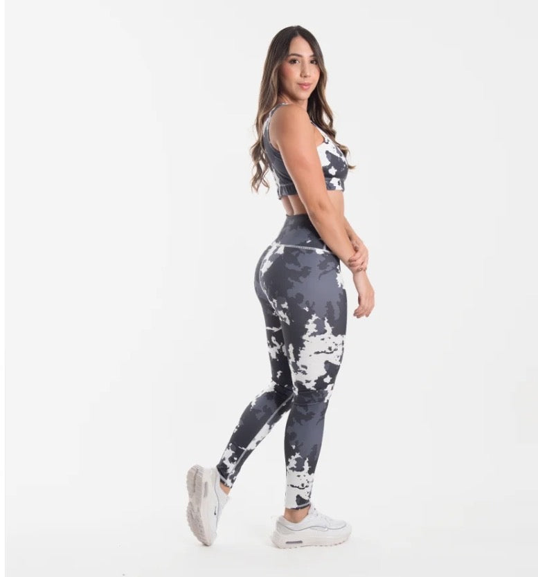 Caroline Gym Set