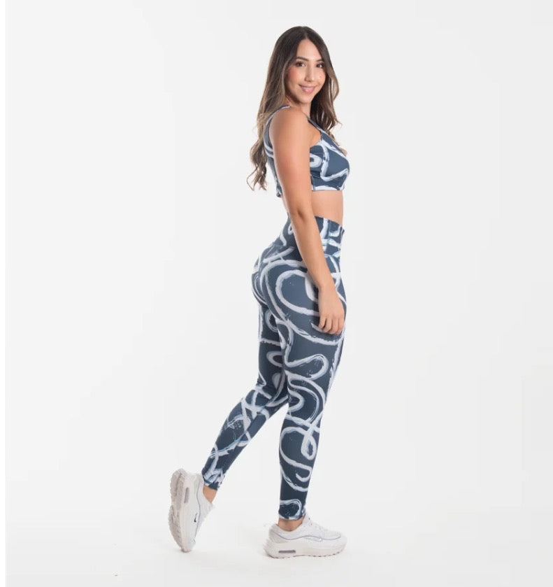 Rébécca Gym Set — two-piece activewear set (crop top and leggings), Rébécca style