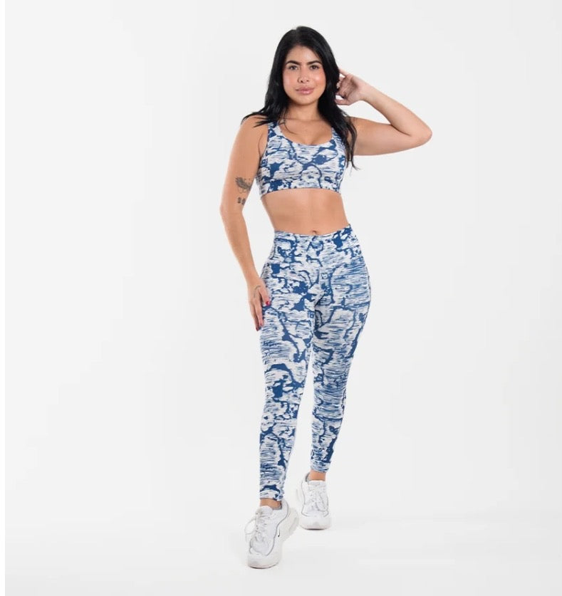 Ariani Gym Set — two-piece activewear set (crop top and leggings), Ariani style