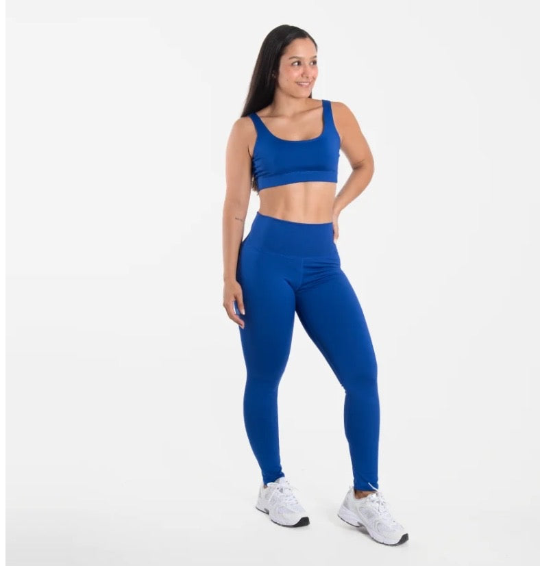 Rebeca gym set — two-piece activewear set (crop top and leggings), Rebeca style
