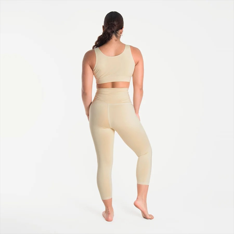 Leon Capri Gym Set — two-piece activewear set (crop top and leggings), Leon Capri style